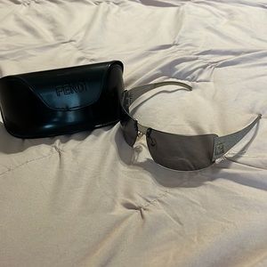 Fendi fs340 Shield Sunglasses